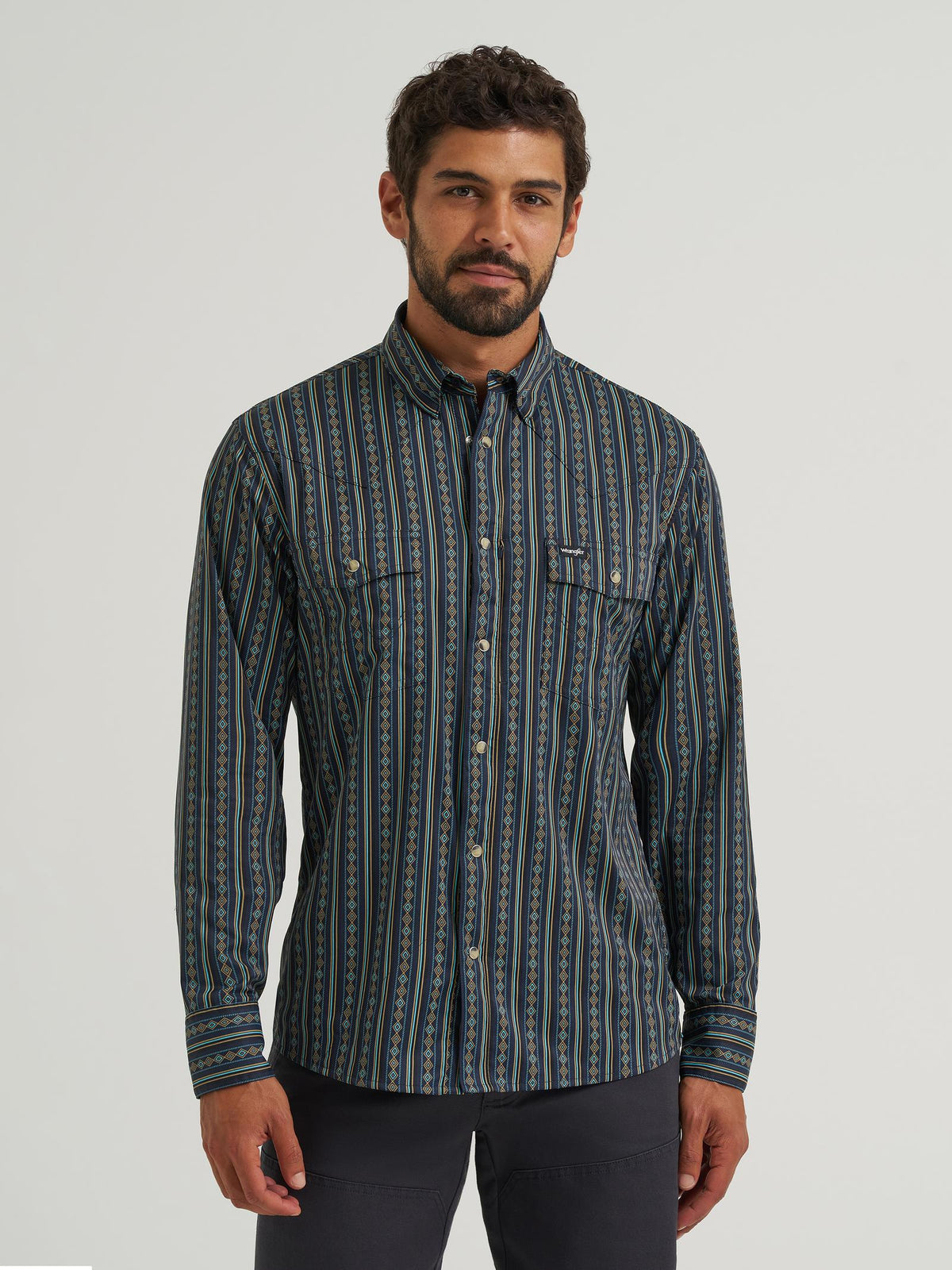 Wrangler Men's Long Sleeve Shirt Regular Fit Snaps Dark Sapphire Diamond Stripe