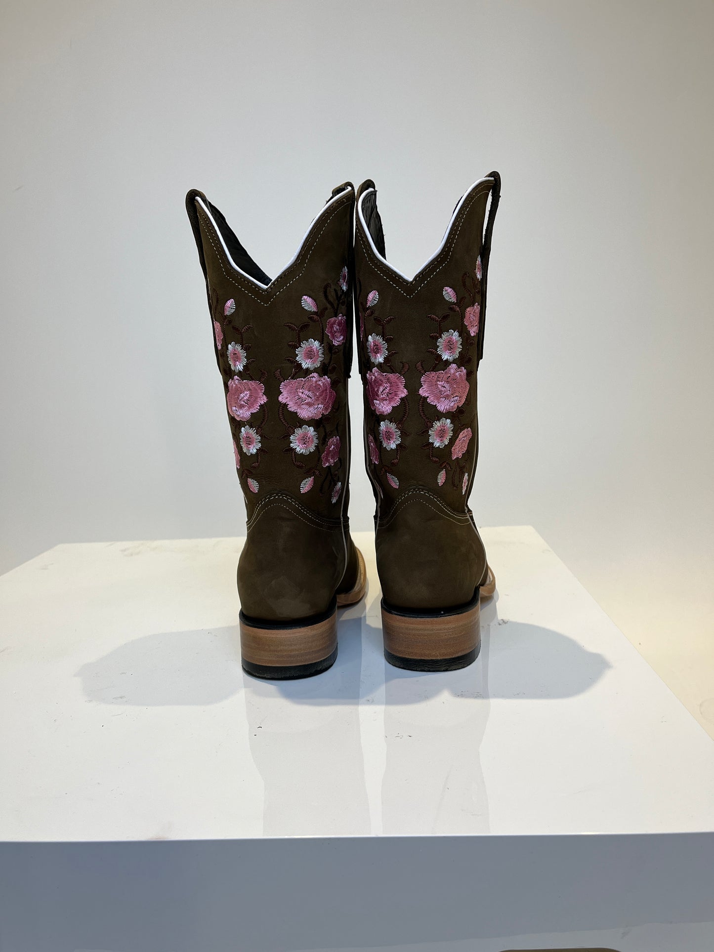 WDiam Rodeo FLO31 495-37