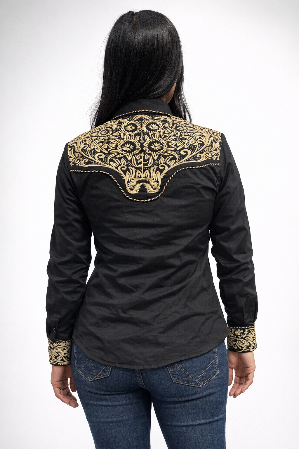 Women’s Fitted Embroidered Western Shirt - AmWest