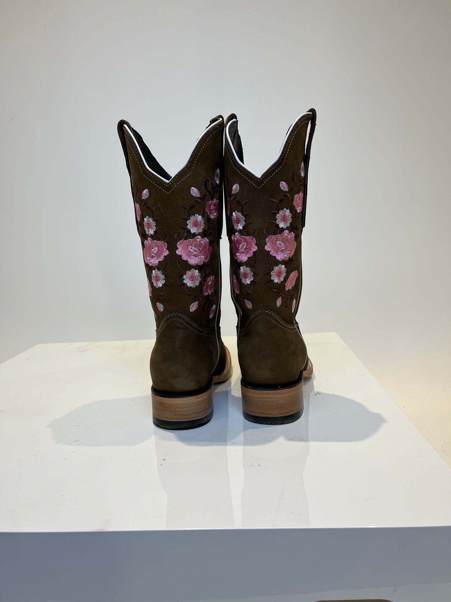 WDiam Rodeo FLO31 495-37
