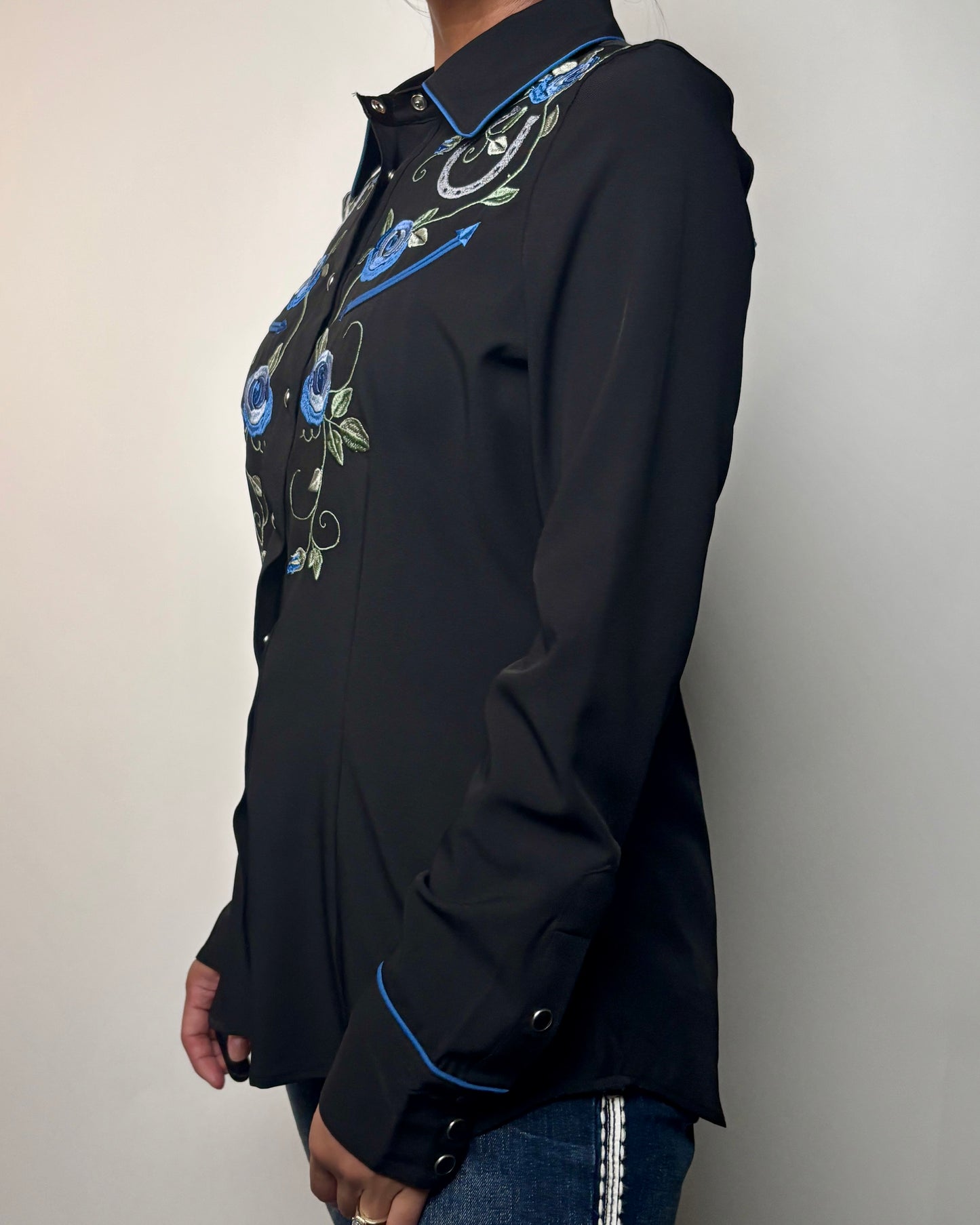 Womens L/S Snap Western Embroidered Shirt Roper