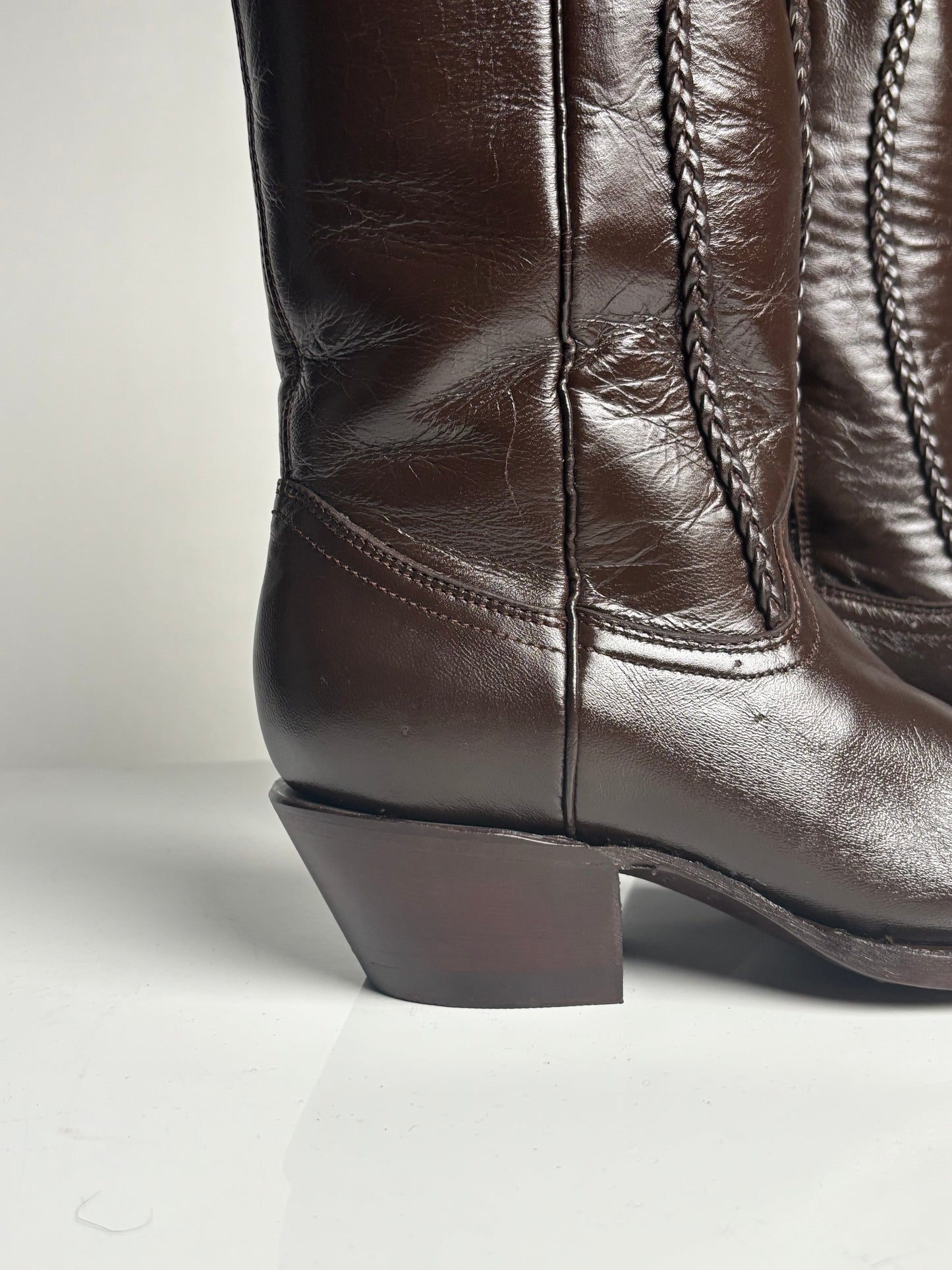 Women's Brown Tall boot - White Diamond