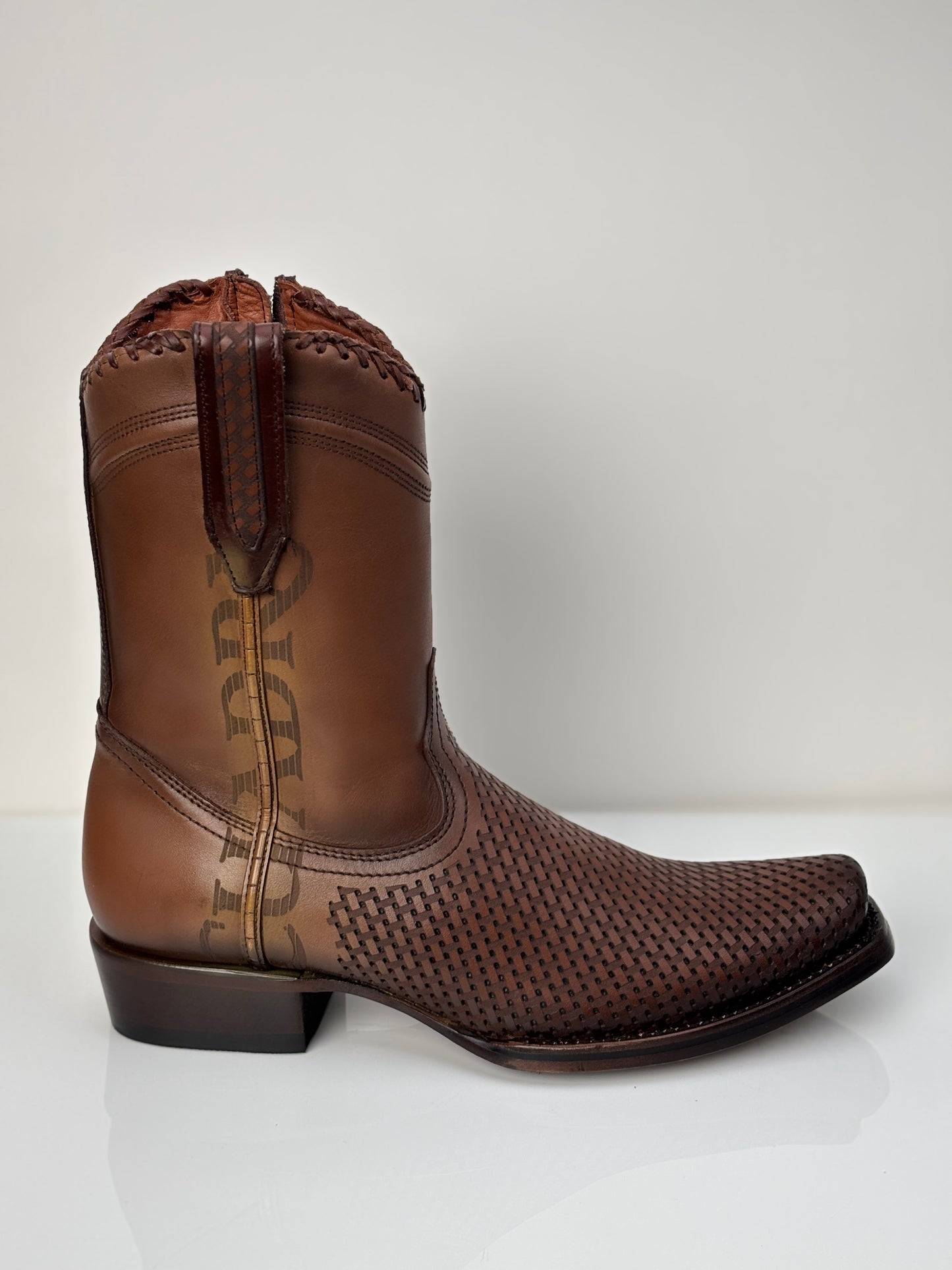 Cuadra Men's Urban Casual Honey Narrow Square Toe Boot with zipper