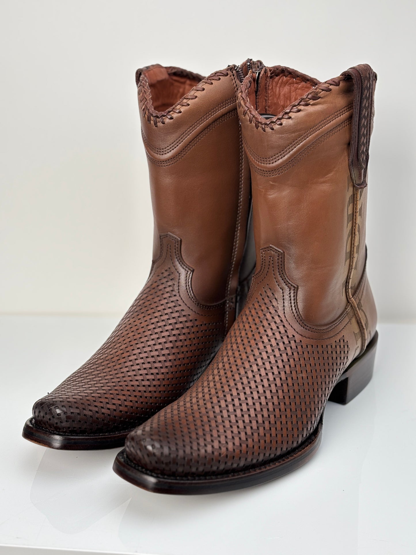 Cuadra Men's Urban Casual Honey Narrow Square Toe Boot with zipper