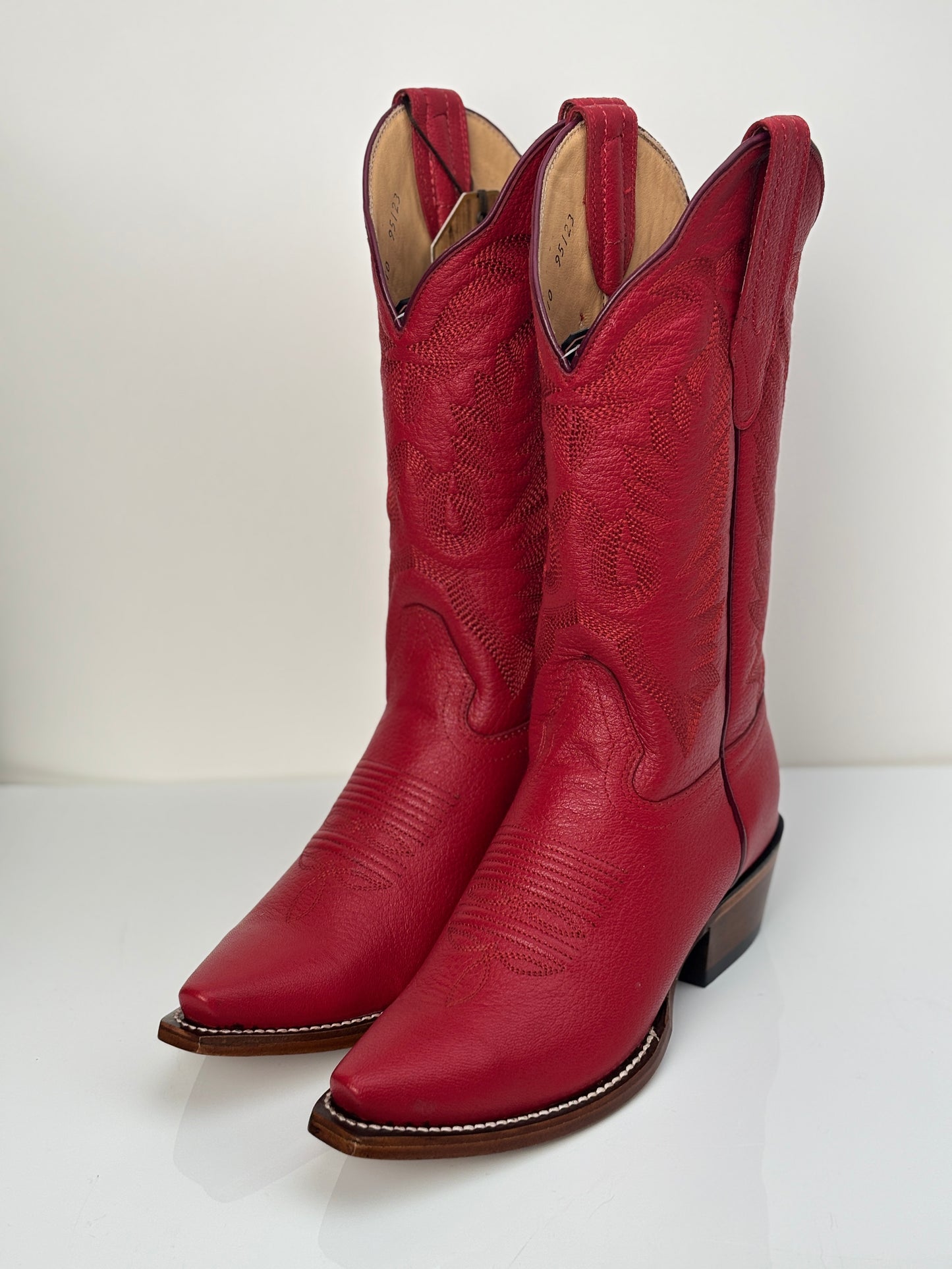Women's Deer Finish Snip Toe Boot - Los Altos