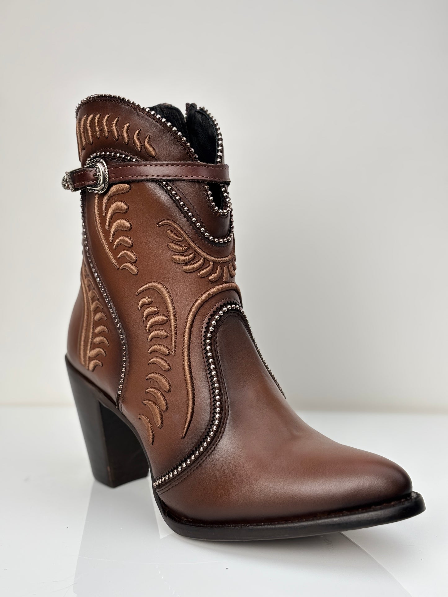 Cuadra Women's Embroidered Honey Western Ankle Booties