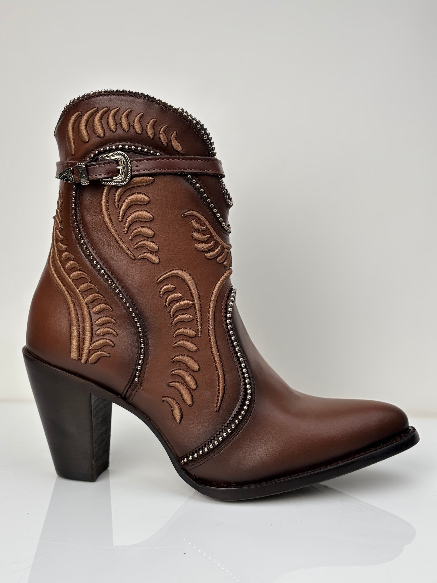 Cuadra Women's Embroidered Honey Western Ankle Booties