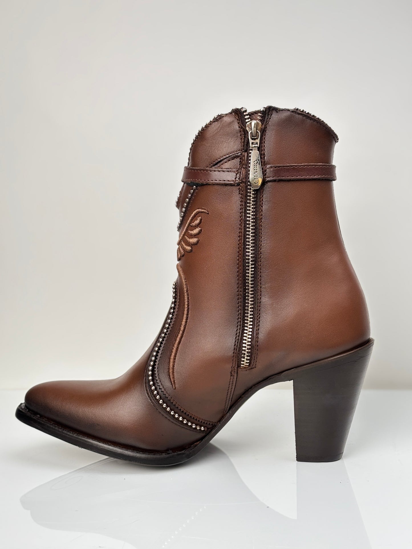 Cuadra Women's Embroidered Honey Western Ankle Booties