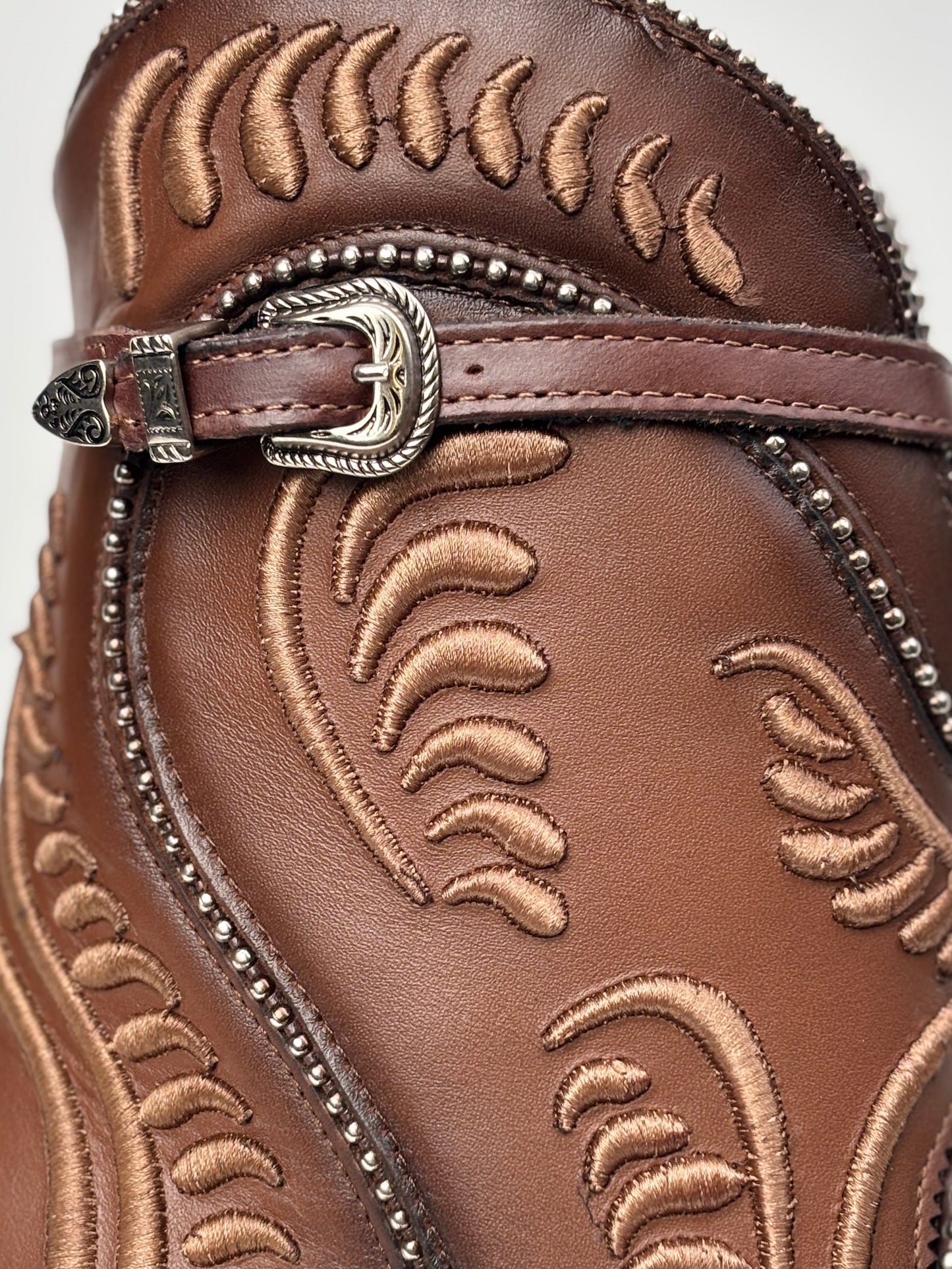 Cuadra Women's Embroidered Honey Western Ankle Booties