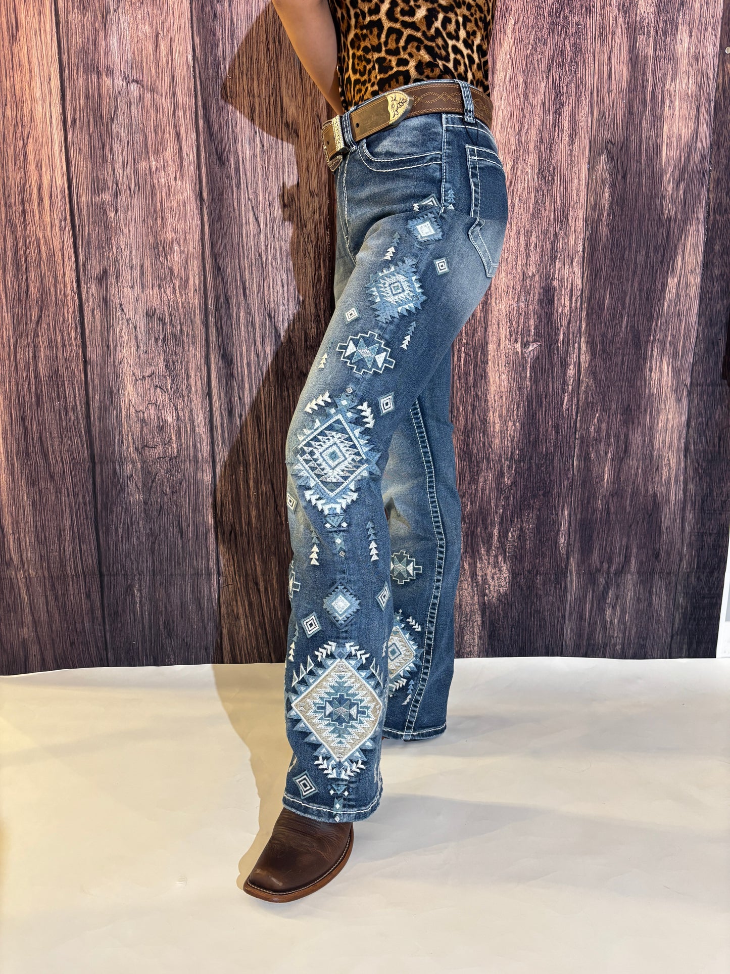 Women’s High-Rise Bootcut Jeans with Western Embroidery - 7WellBlues