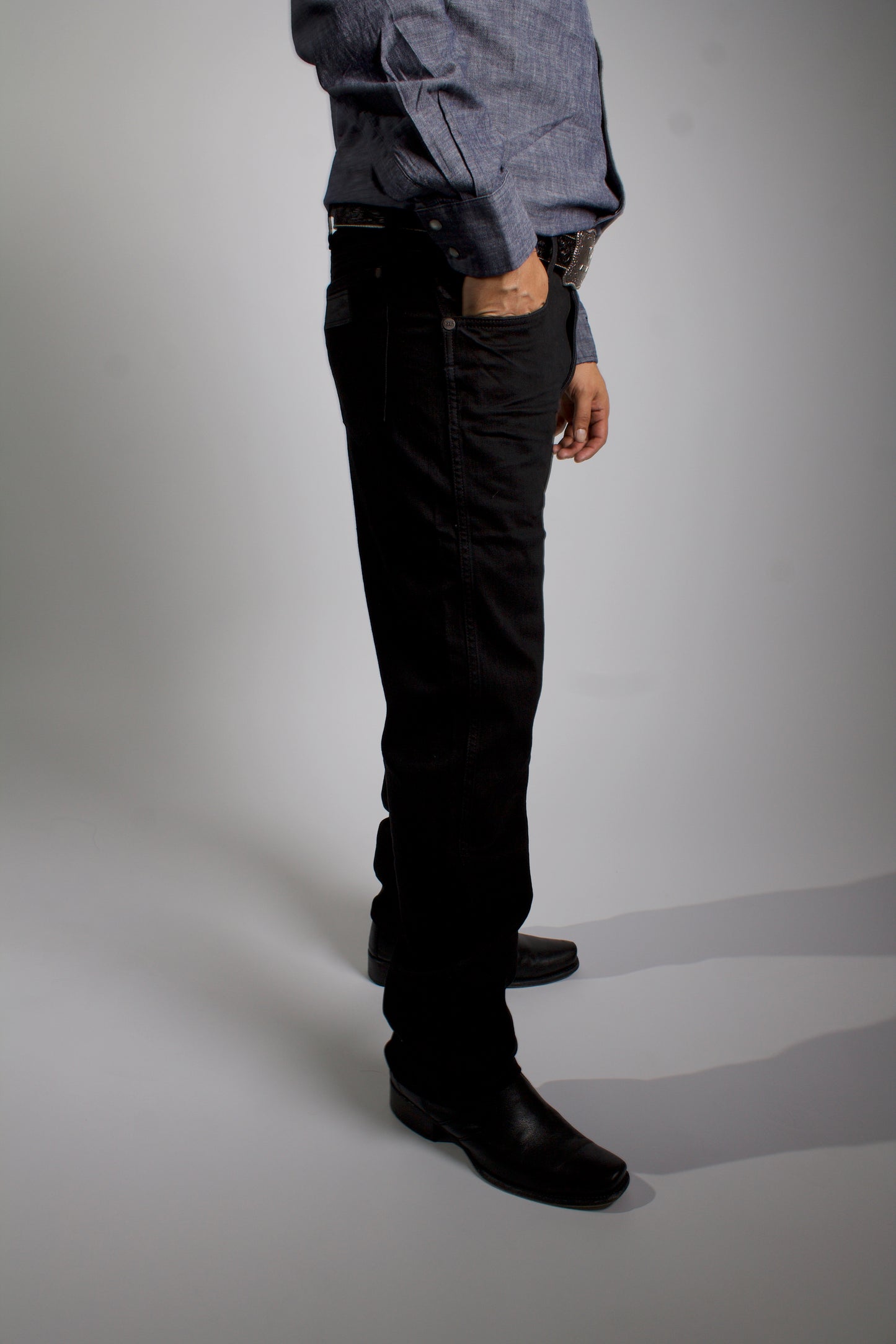 Wrangler Men's Retro Slim Straight Black Jeans
