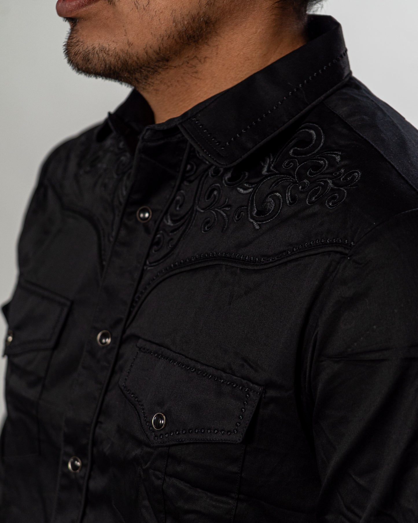 Men's Embroidered Snap Button Western Long Sleeve Shirt - Pavini