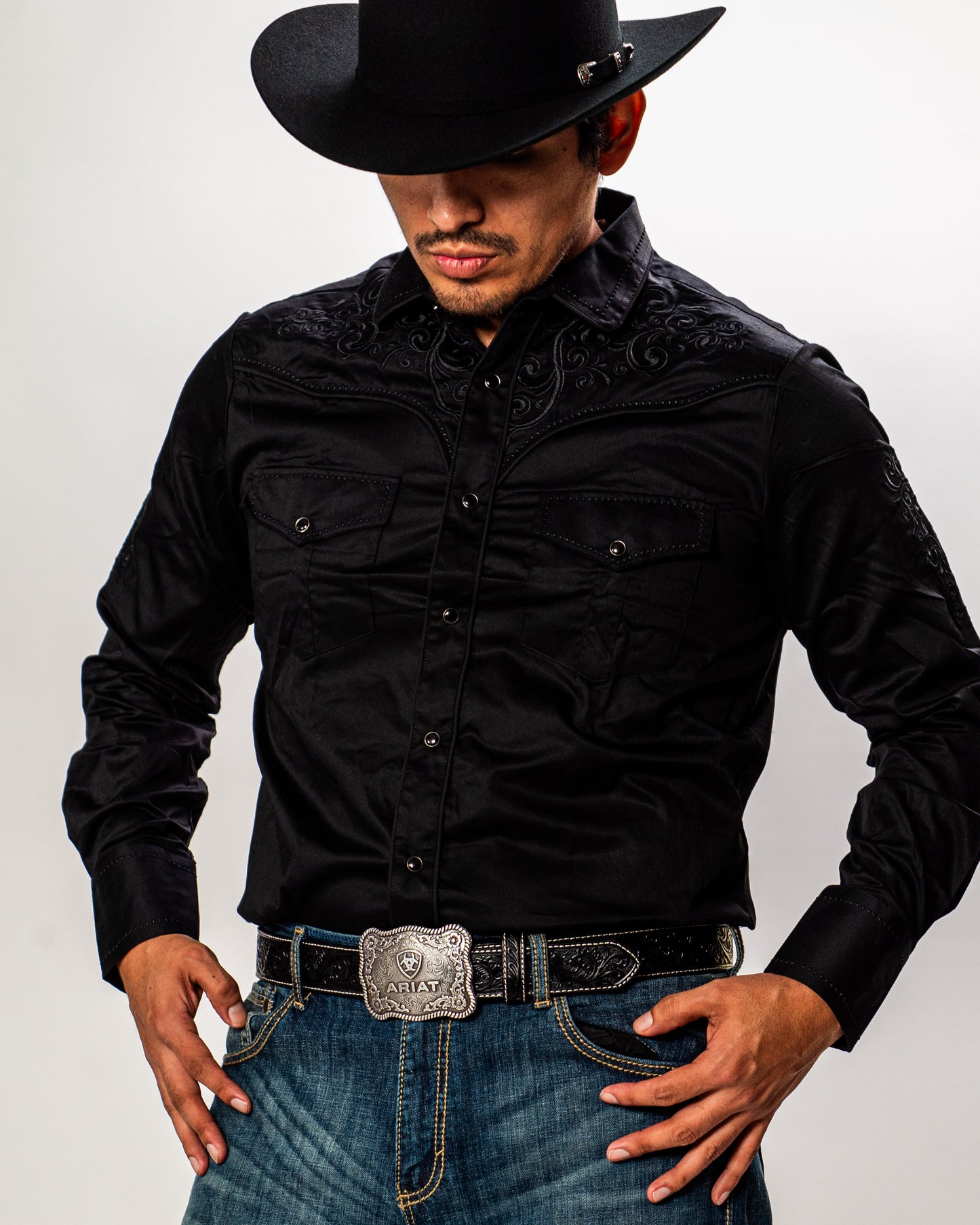 Men's Embroidered Snap Button Western Long Sleeve Shirt - Pavini