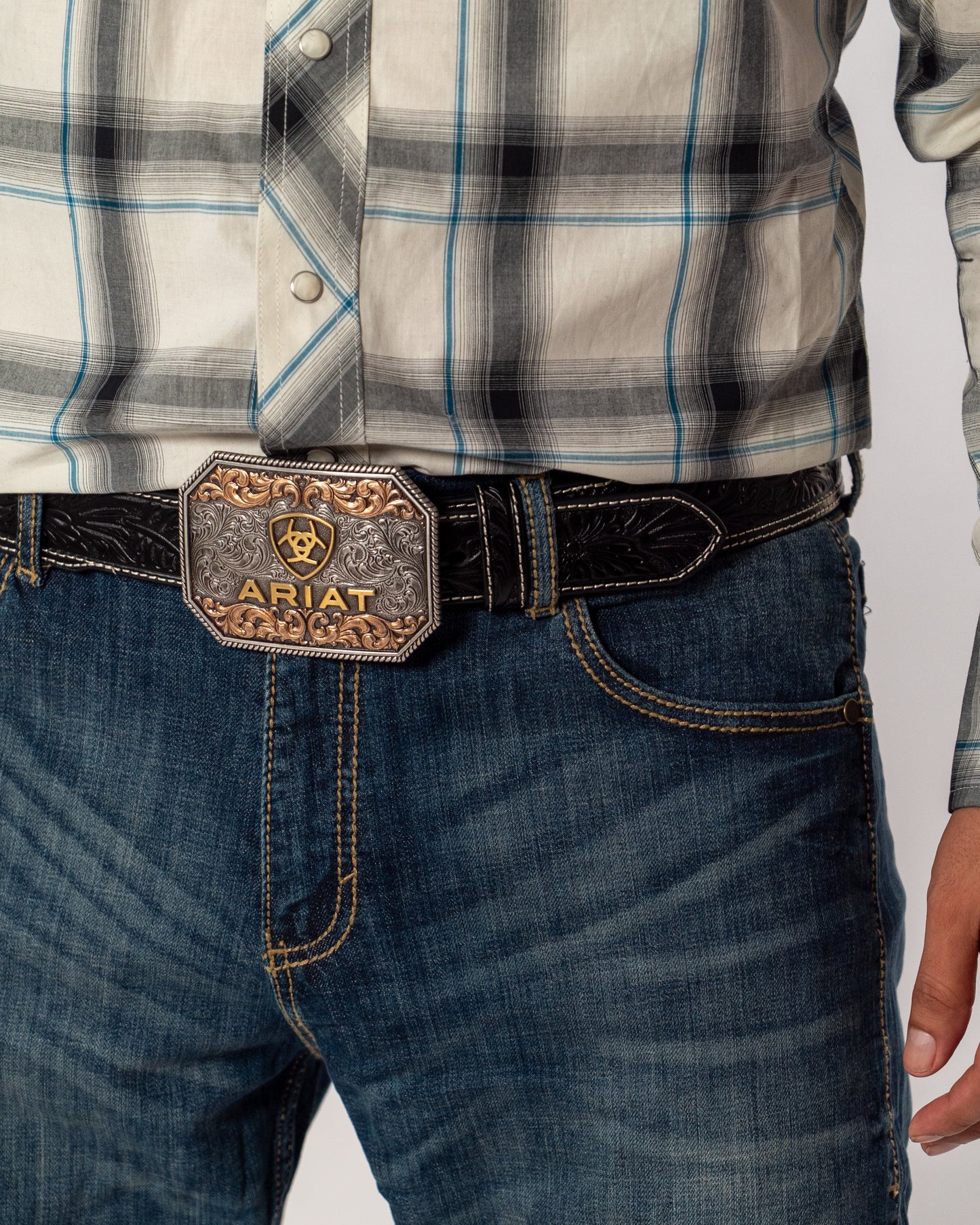 Ariat Men's Black Floral Embossed Leather Belt – Tapered 1-7/8" to 1-1/2"