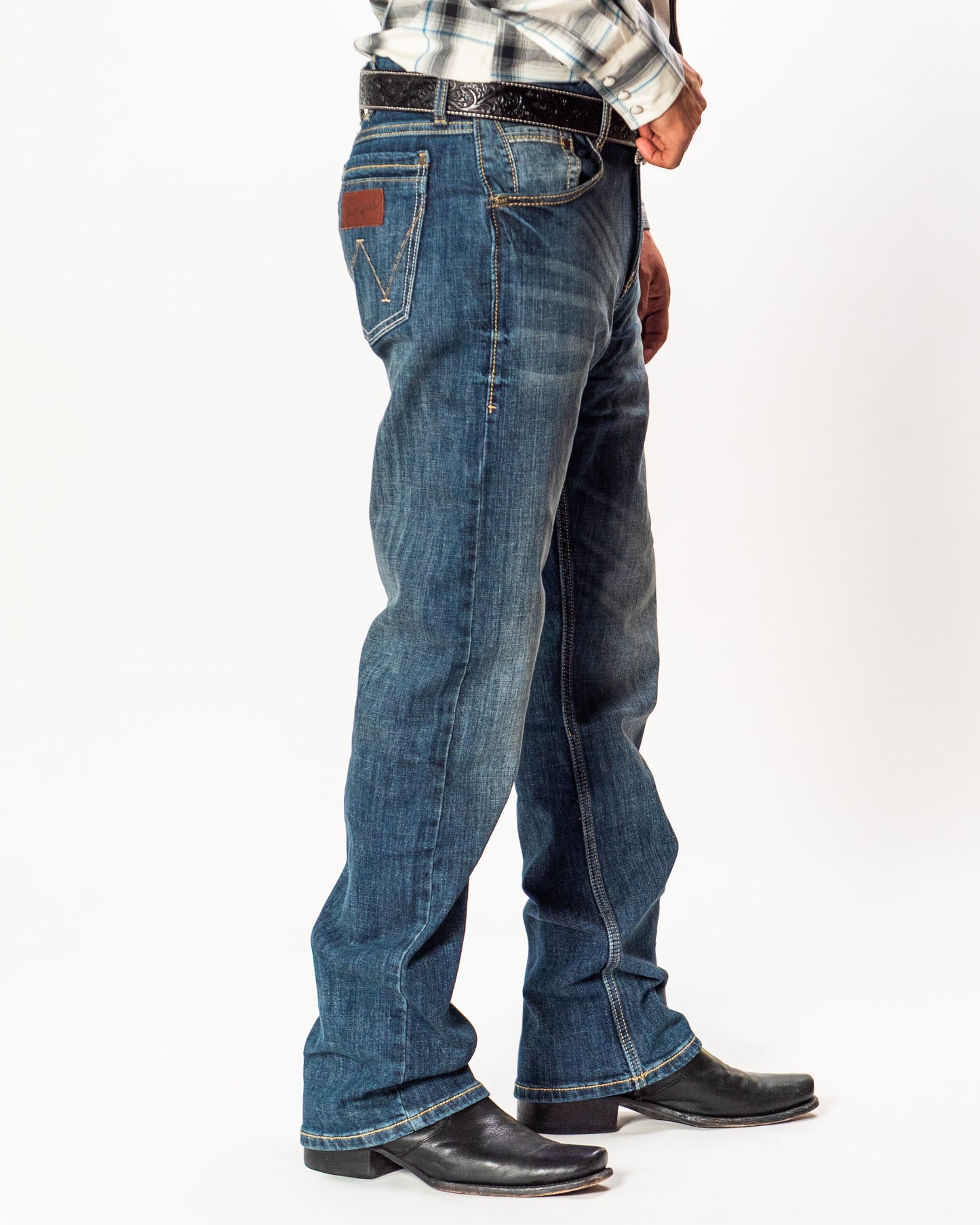 Wrangler Men’s Retro Slim Boot Dark Wash Jeans