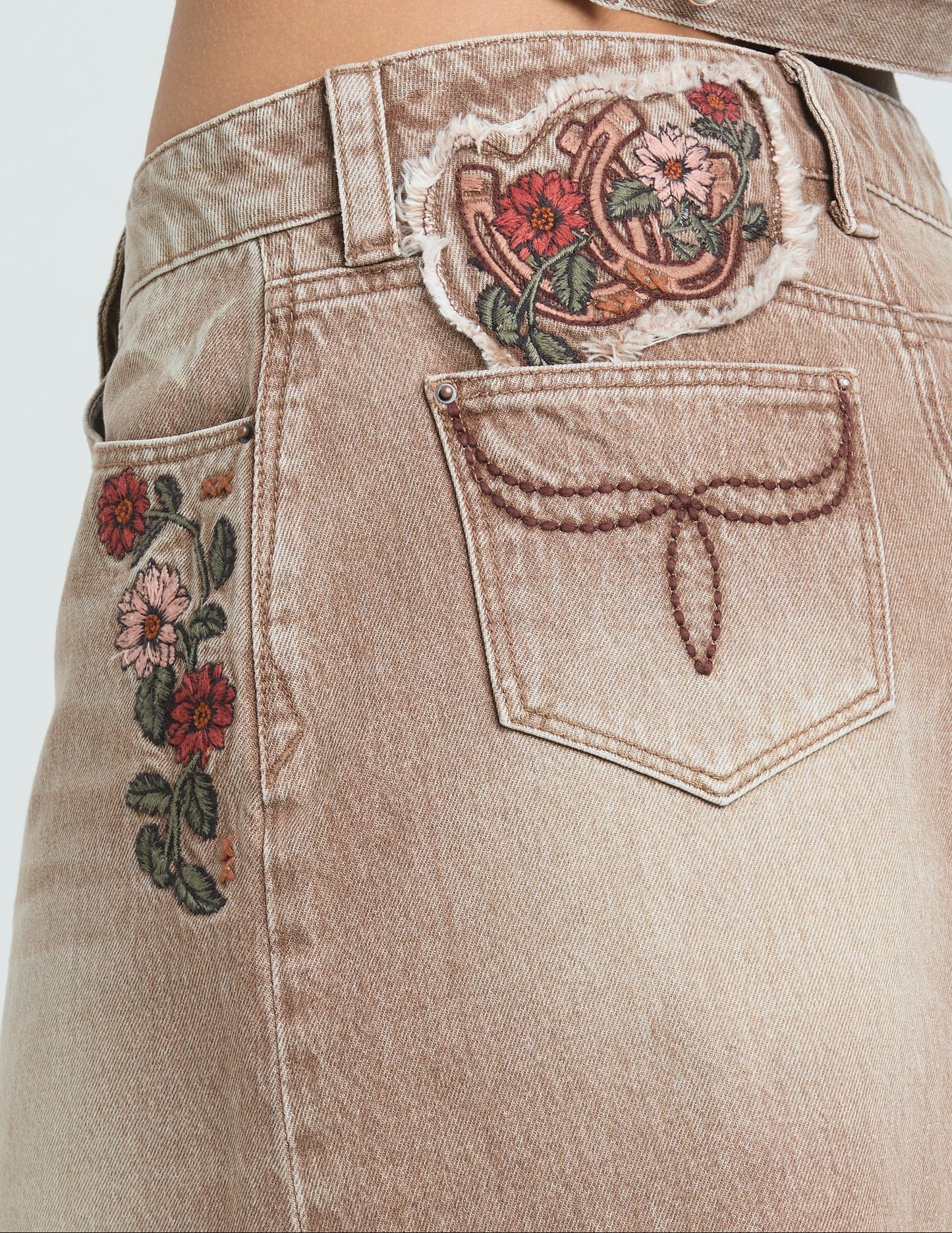 Grace in LA Women’s Camel Embroidered Skirt