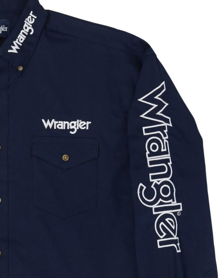 Wrangler Men's Logo Long Sleeve Button Down Shirt